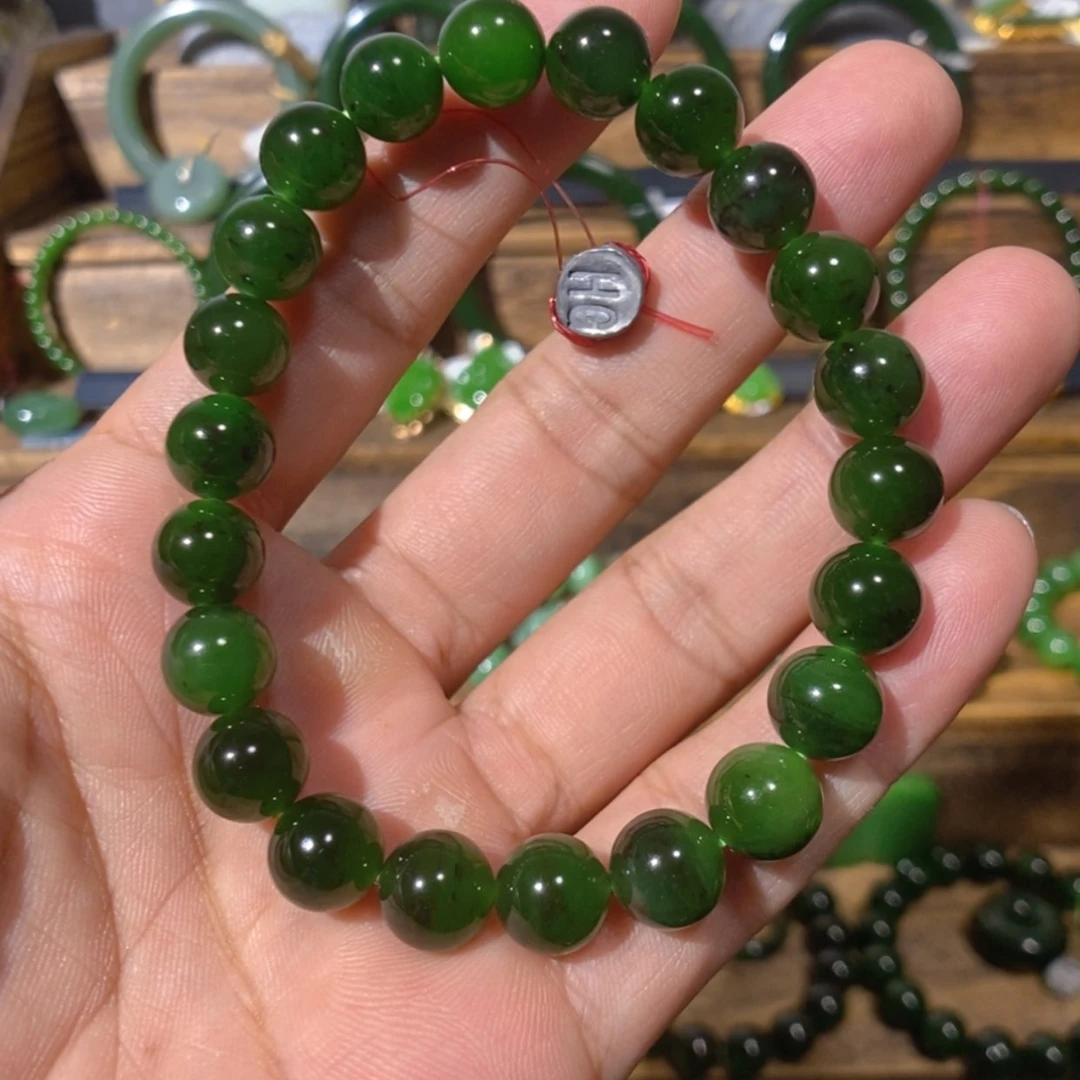 【闪购商品】吊坠(不含链)未镶嵌和田玉巴料红皮菠菜绿手串 10