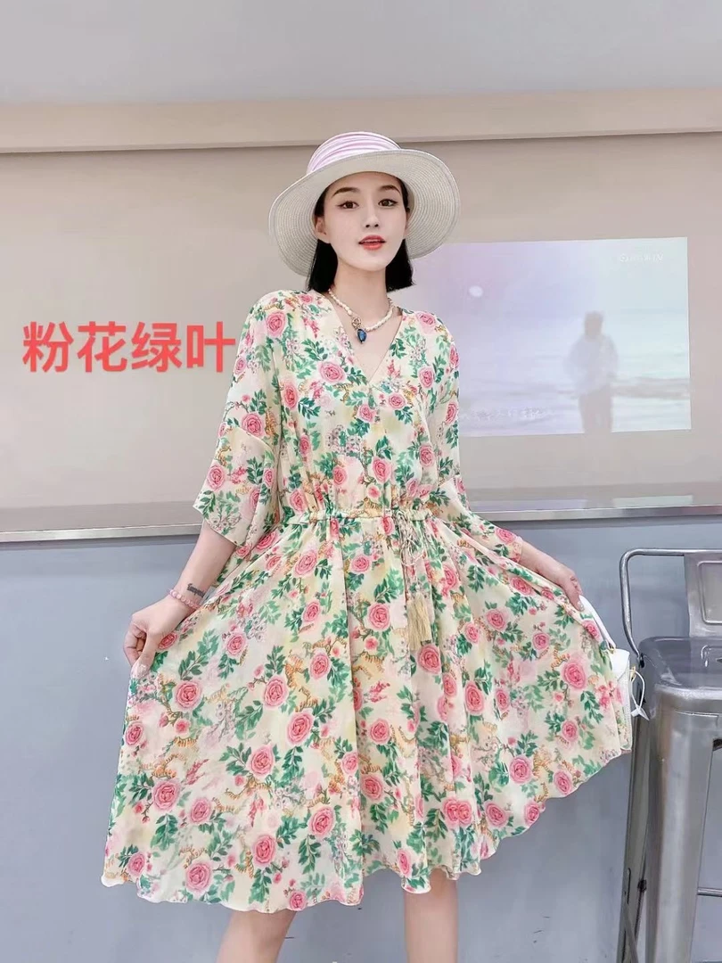 洋气大码MM气质夏季时尚显瘦碎花裙裙子中长款宽松