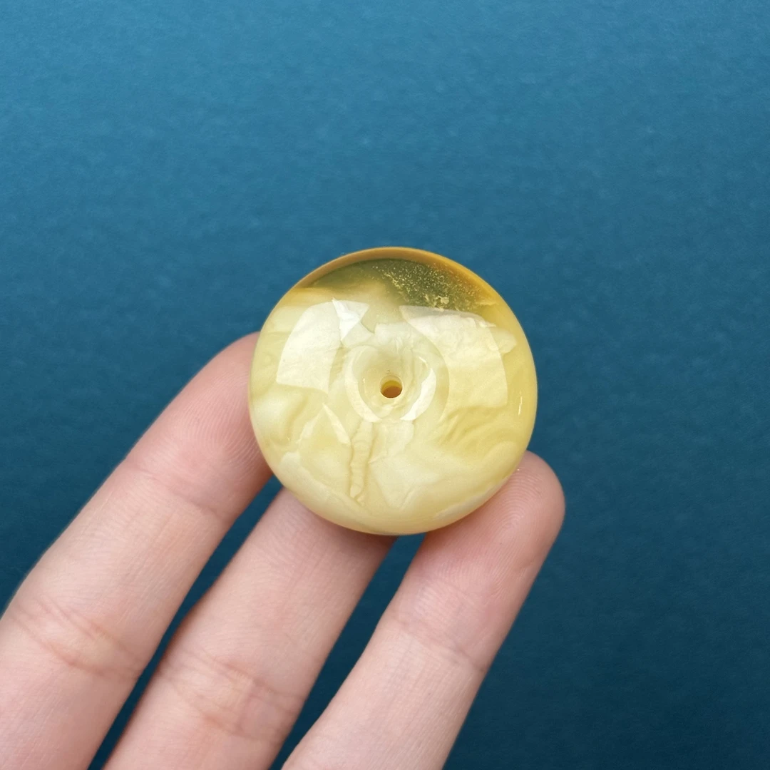 Y7348天然原矿蜜蜡 妖花平安扣 31*15mm支持复检 假一罚十