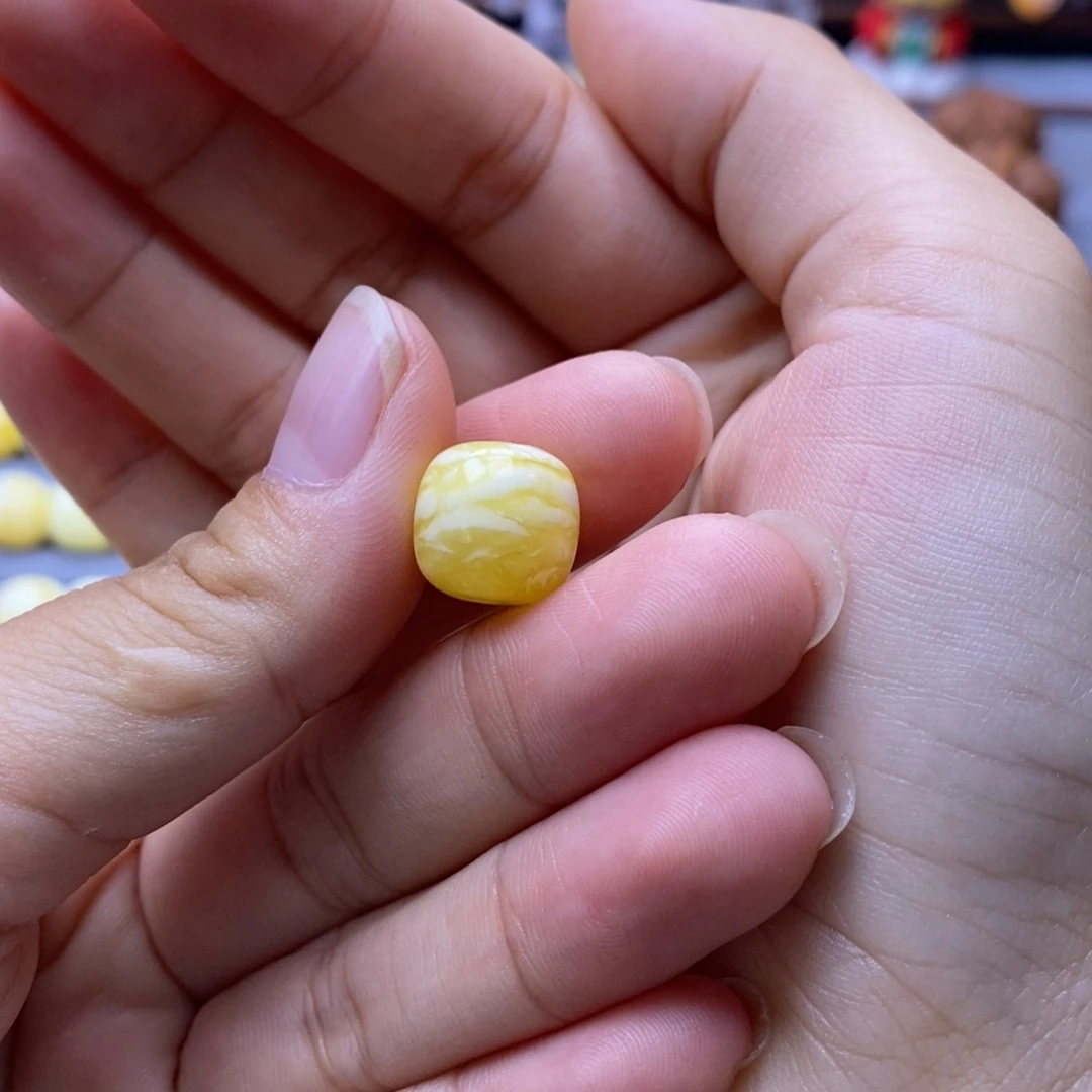 碧***天琥珀未镶嵌珠宝奇石