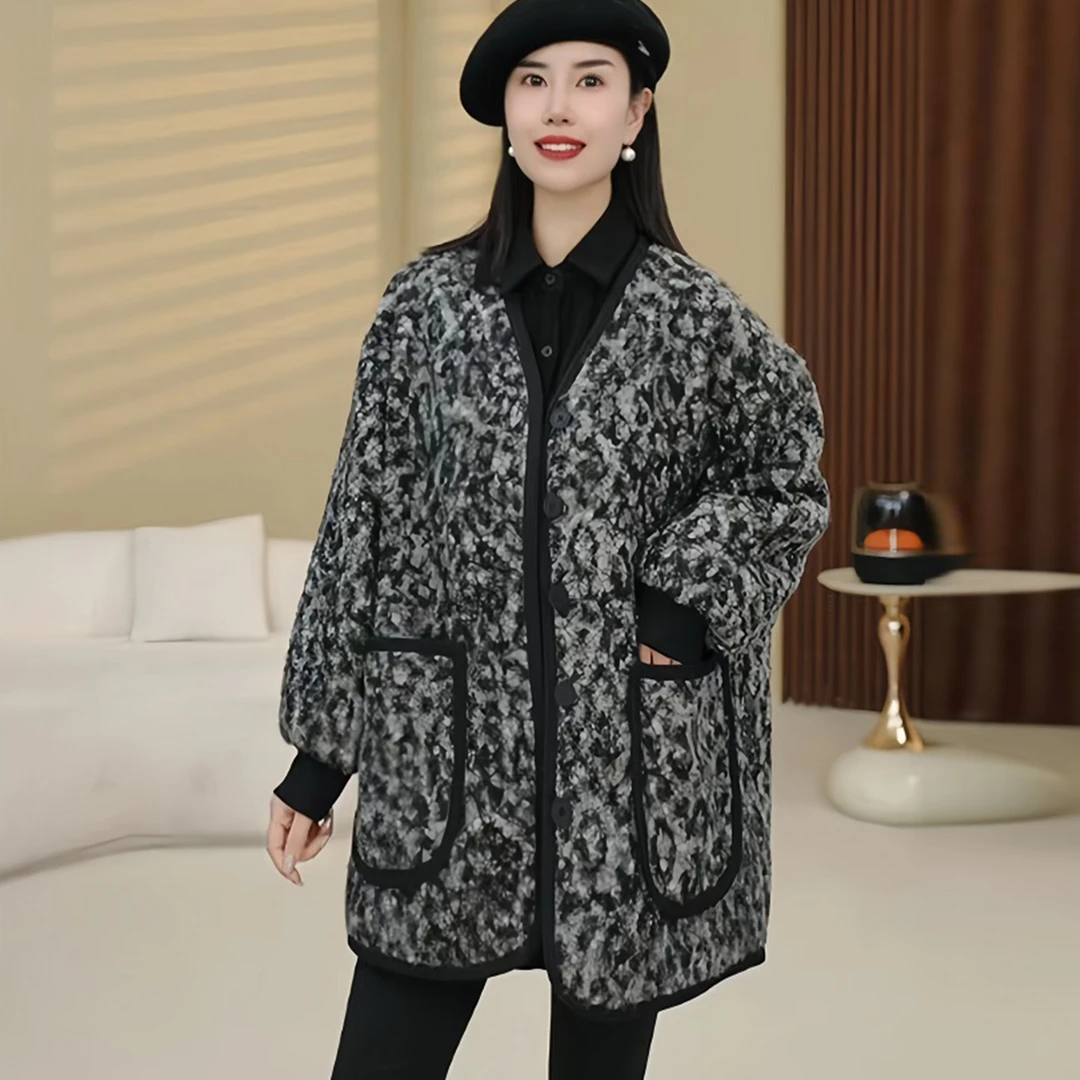 时尚宽松百搭中长款豹纹外套2025秋冬新款小香风气质显瘦V领上衣