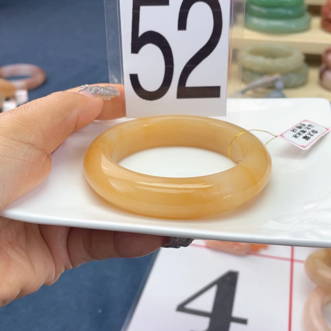 石英质玉未镶嵌手镯