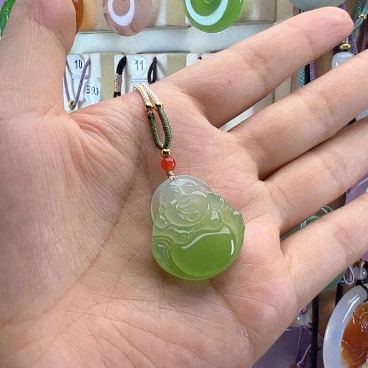 玛瑙/玉髓颈饰未镶嵌小**撞