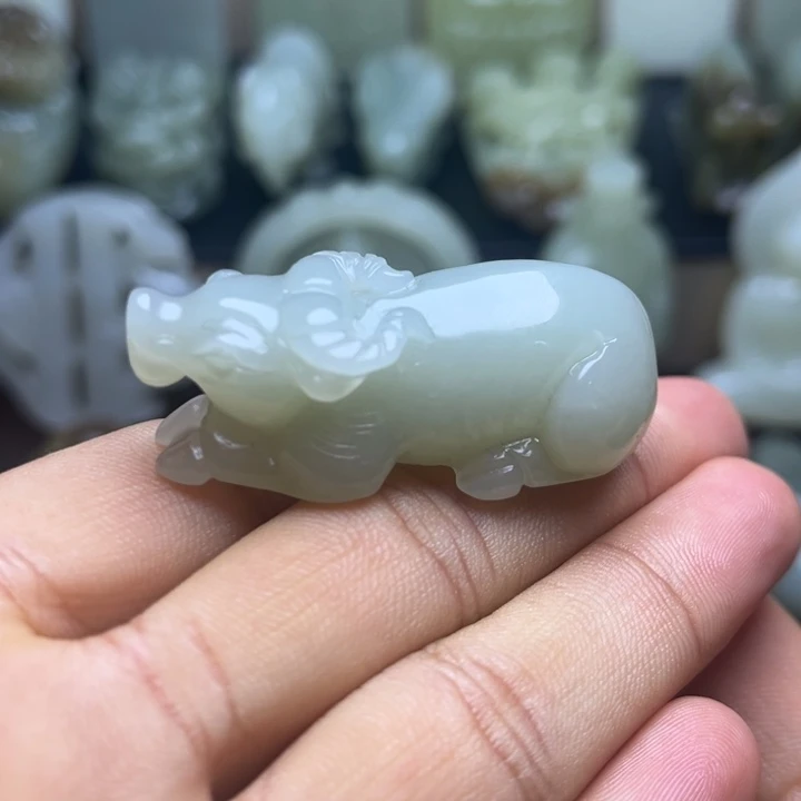 和田玉未镶嵌颈饰