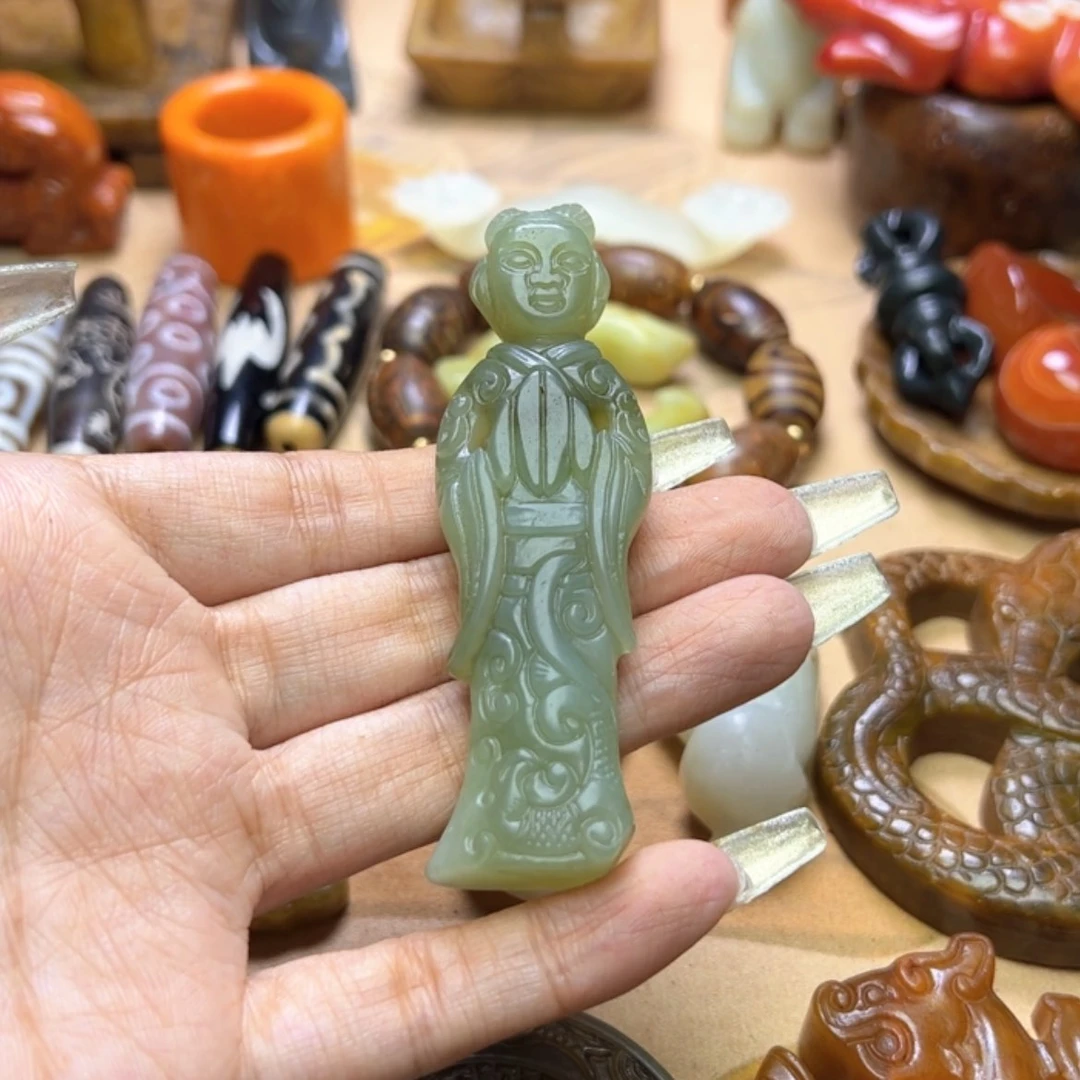 【闪购商品】蛇纹石玉颈饰未镶嵌