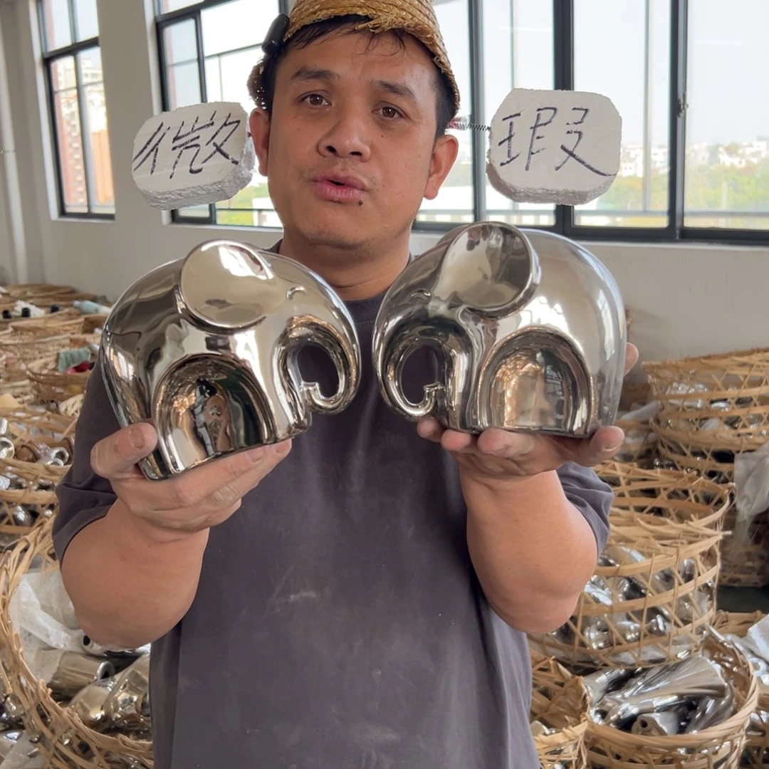 摆件64 号高中低温陶瓷瓶（部分微瑕）