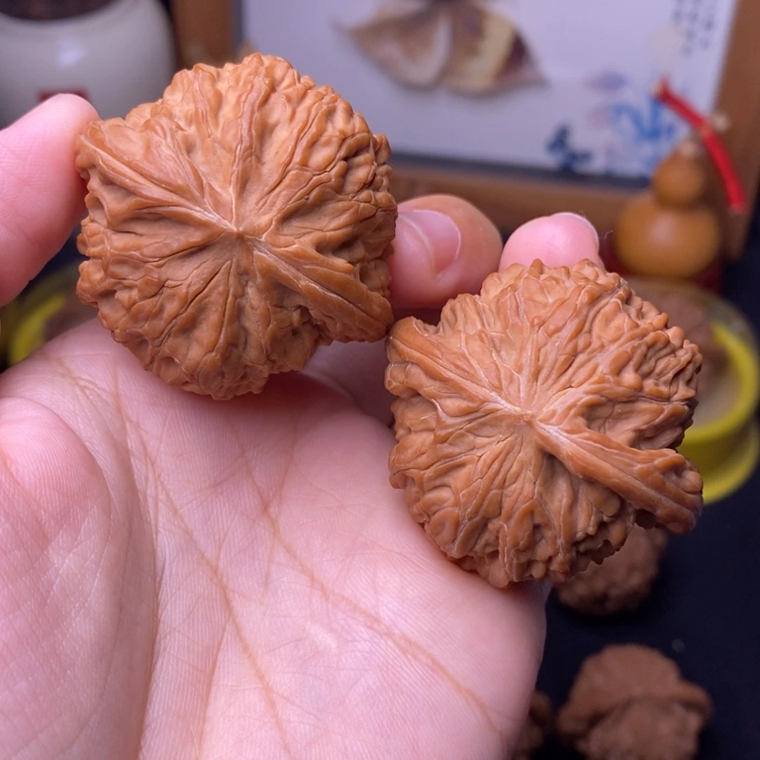 羡****文玩核桃把件42磨盘