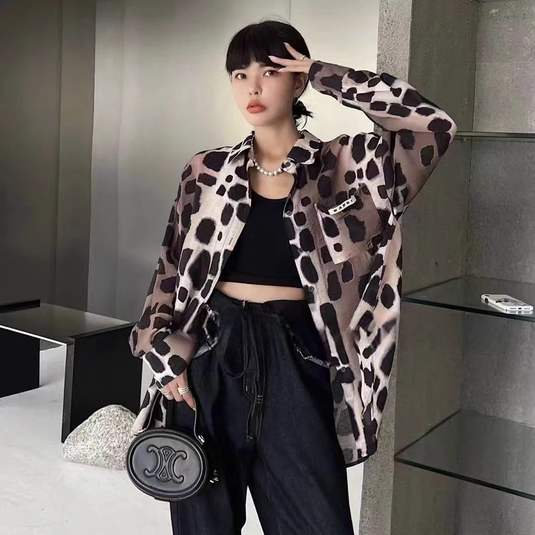 欧货豹纹长袖衬衫女2025新款时尚宽松百搭中长款遮肉豹纹衬衣
