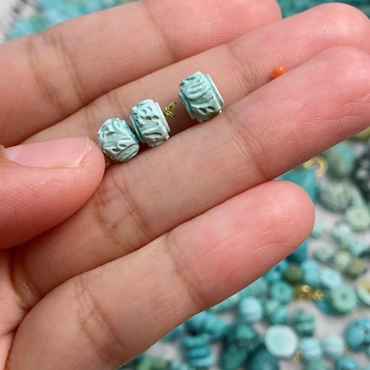 南红玛瑙未镶嵌珠宝奇石