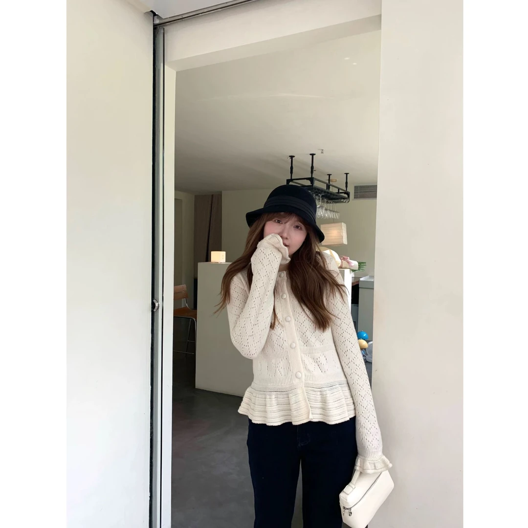 甜美温柔风法式小花边喇叭袖设计感秋冬针织毛衣M2039