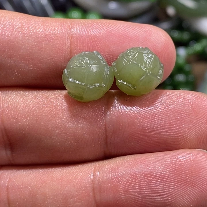 和田玉（碧玉）未镶嵌车挂