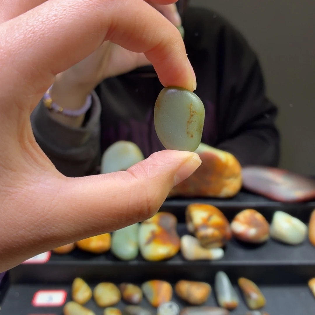 和田玉未镶嵌挂件9.4