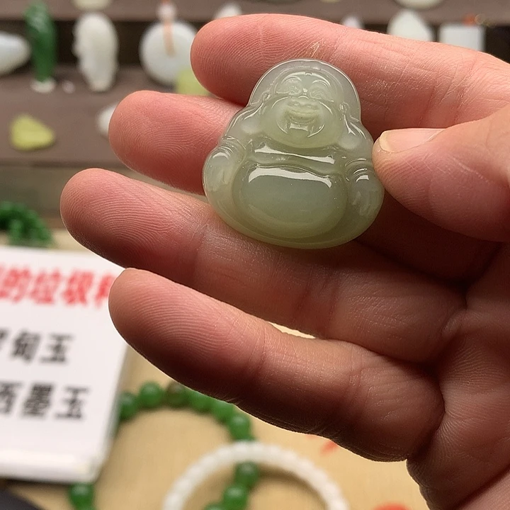 鸿***5和田玉未镶嵌颈饰