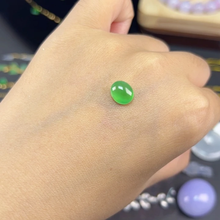 裸石翡翠甜绿高冰蛋面