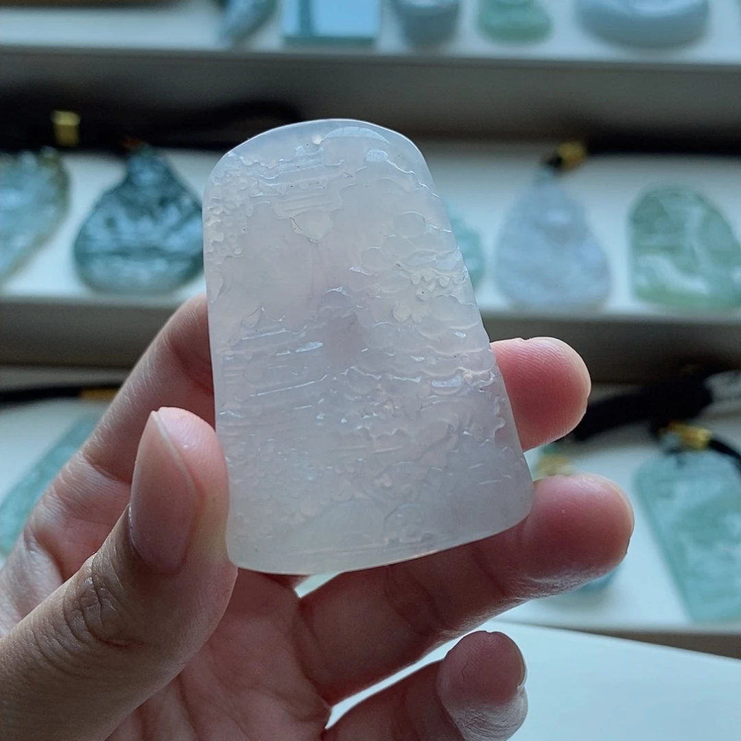 【闪购商品】翡翠未镶嵌颈饰
