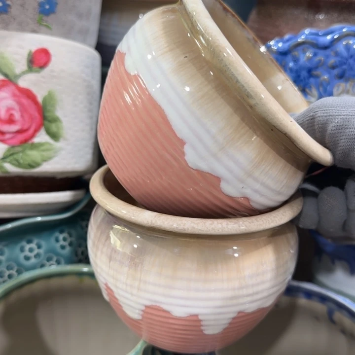 凑9块包邮，有孔，陶瓷花盆