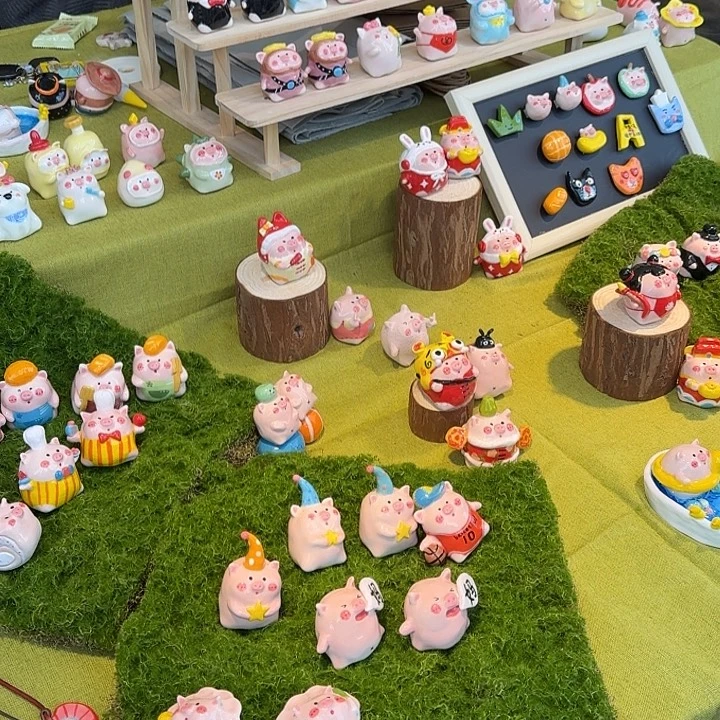 陶碟陶瓷艺术设计系教师