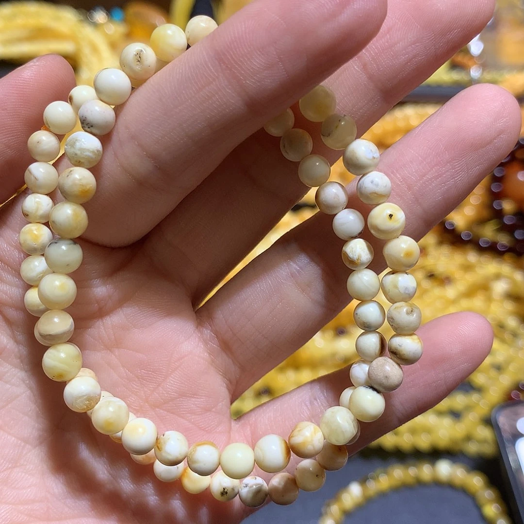 未镶嵌琥珀珠宝奇石多样性发其一