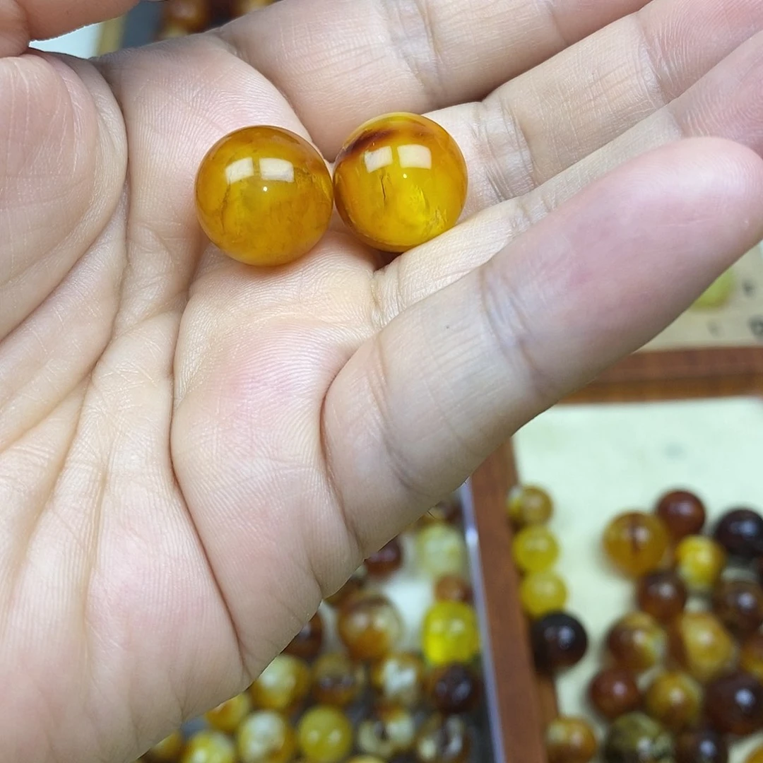 繁***去未镶嵌琥珀裸石蜜蜡