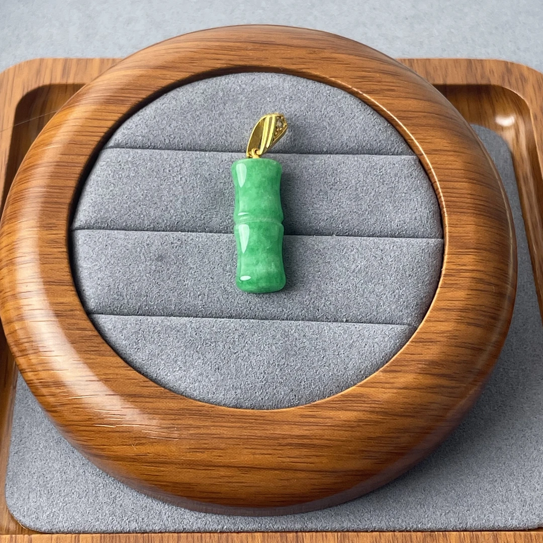 卡扣竹节翡翠吊坠