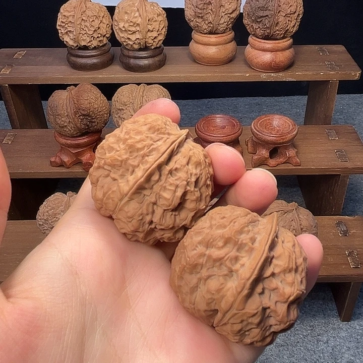 文玩核桃吊坠z老铁狮子41mm