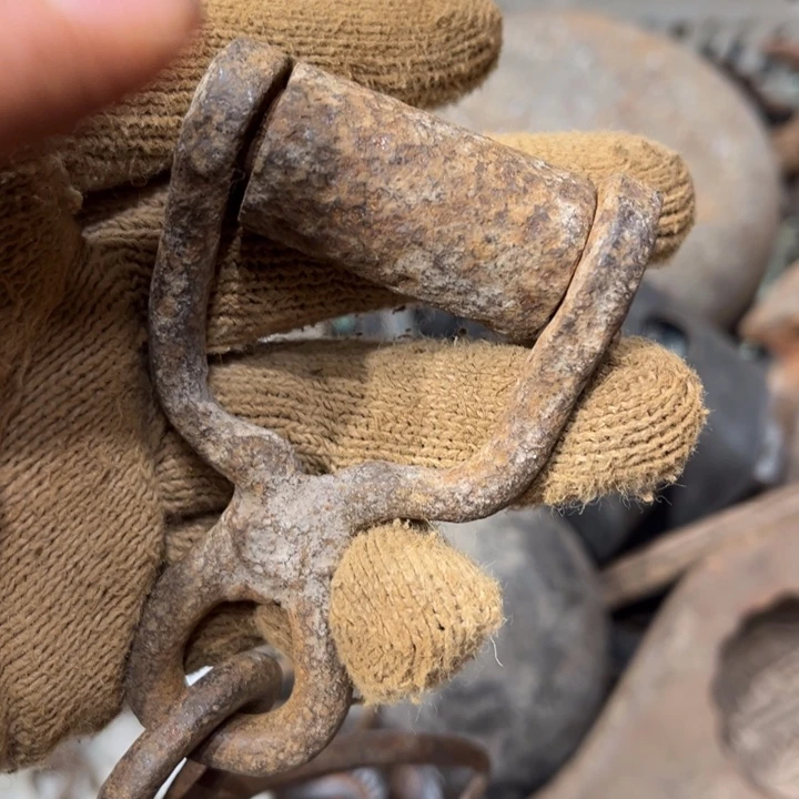 域***金一物一图，工艺品。