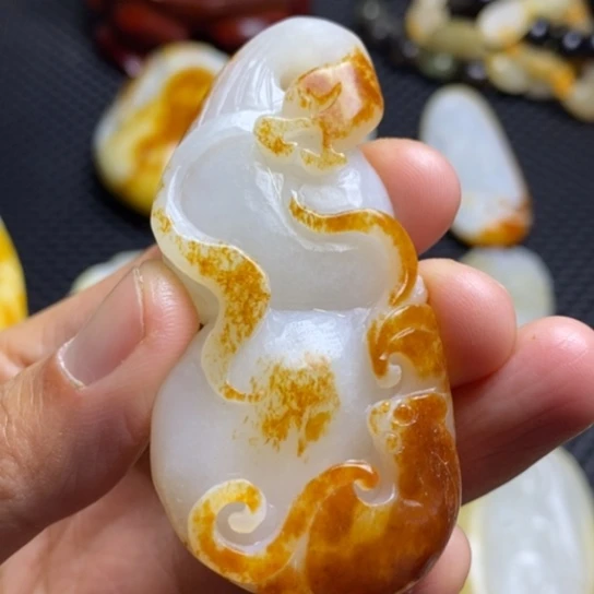 和田玉颈饰未镶嵌用****9
