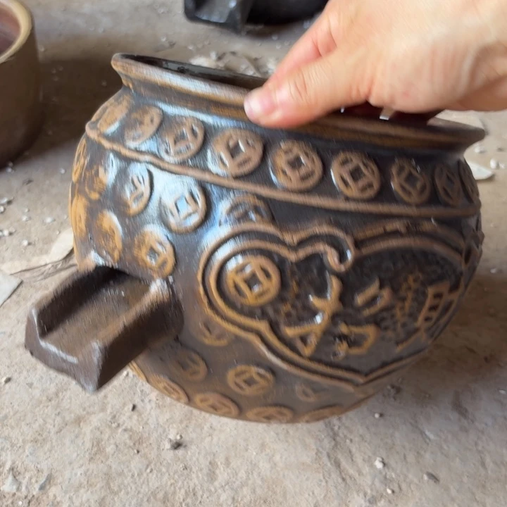 紫砂花盆瑕疵20/16进水口2厘米