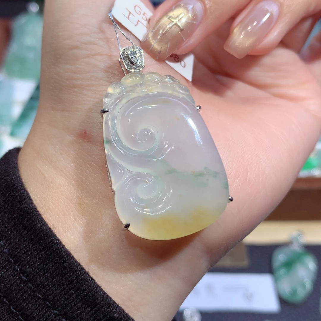 吊坠(不含链)18K金镶嵌翡翠