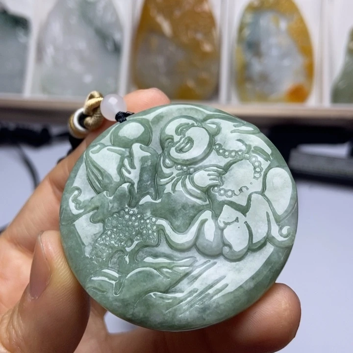 翡翠未镶嵌颈饰翡翠