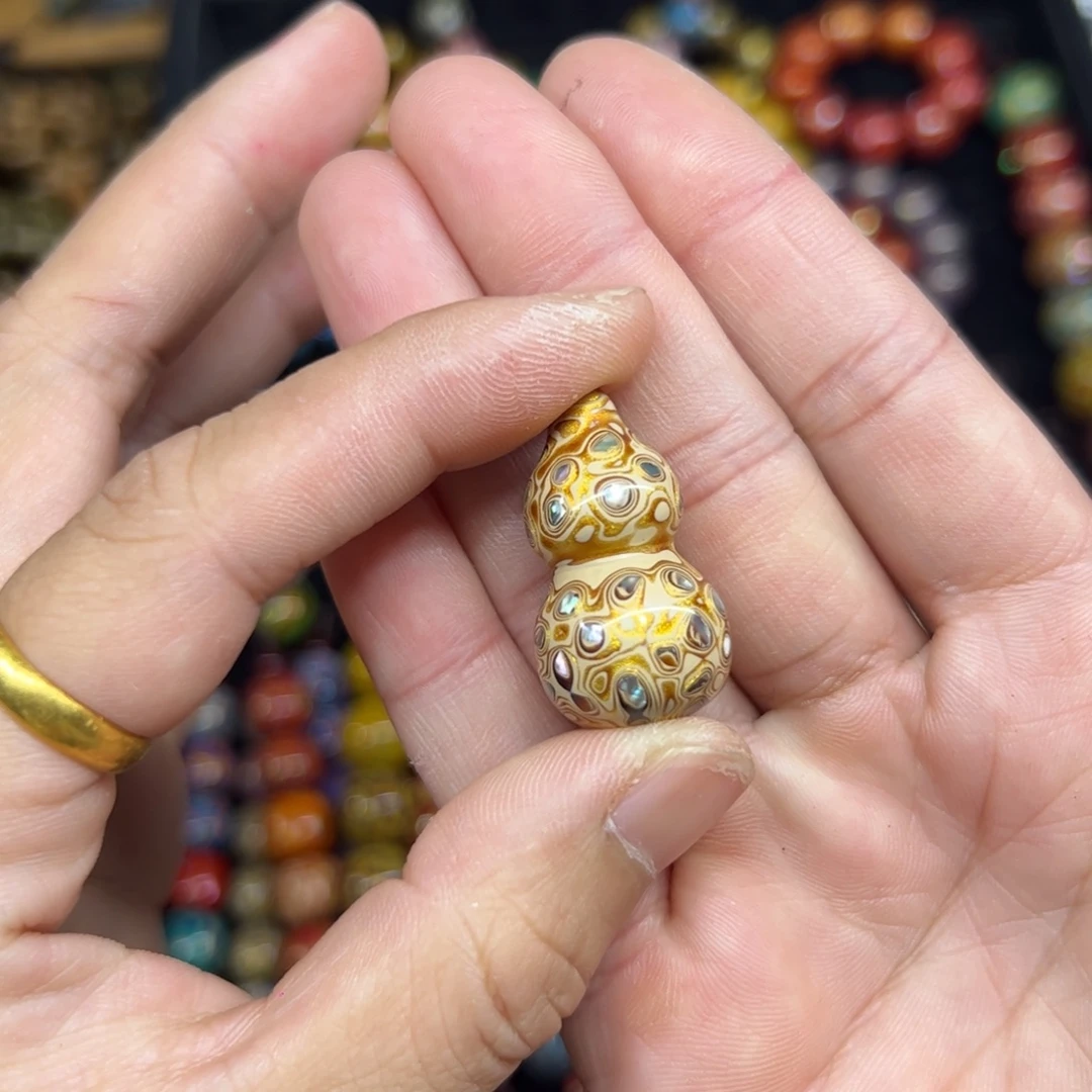 晴***妹无事牌维腊木（绿檀）