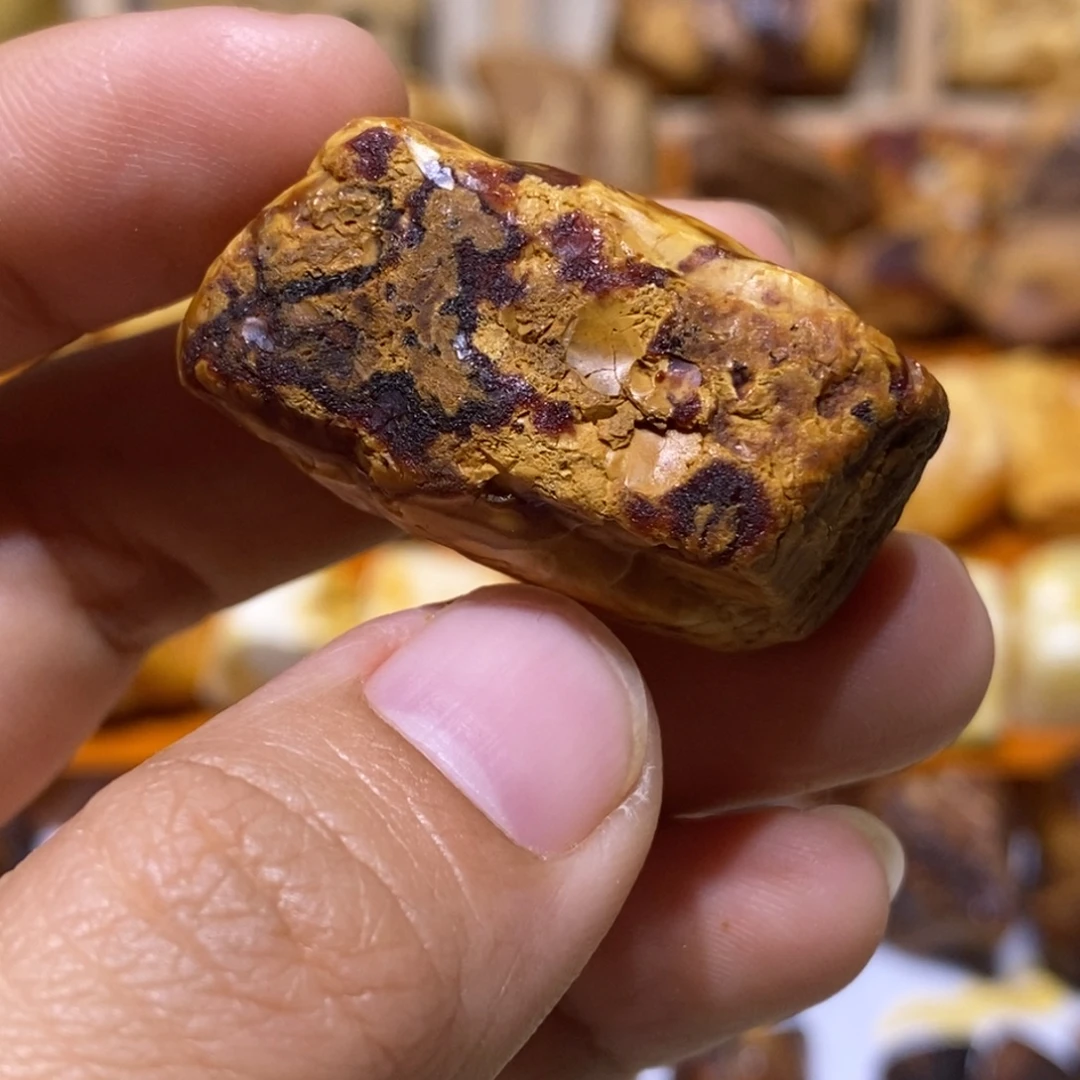 定制琥珀蜜蜡原石