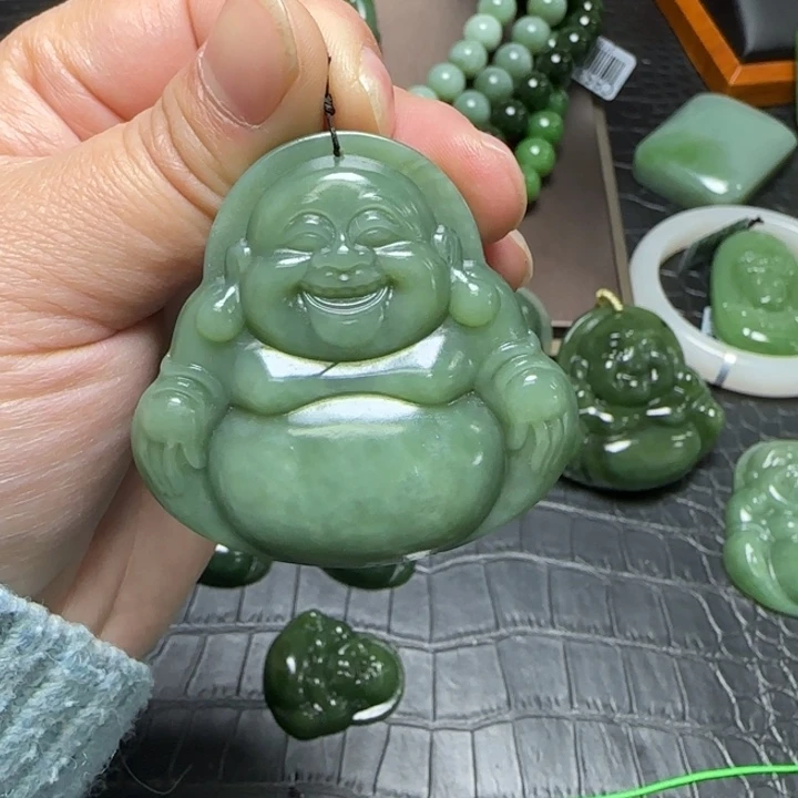 和田玉吊坠未镶嵌