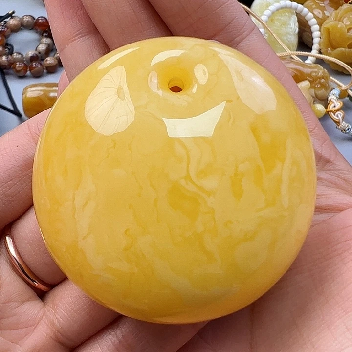 蜜蜡未镶嵌珠宝奇石
