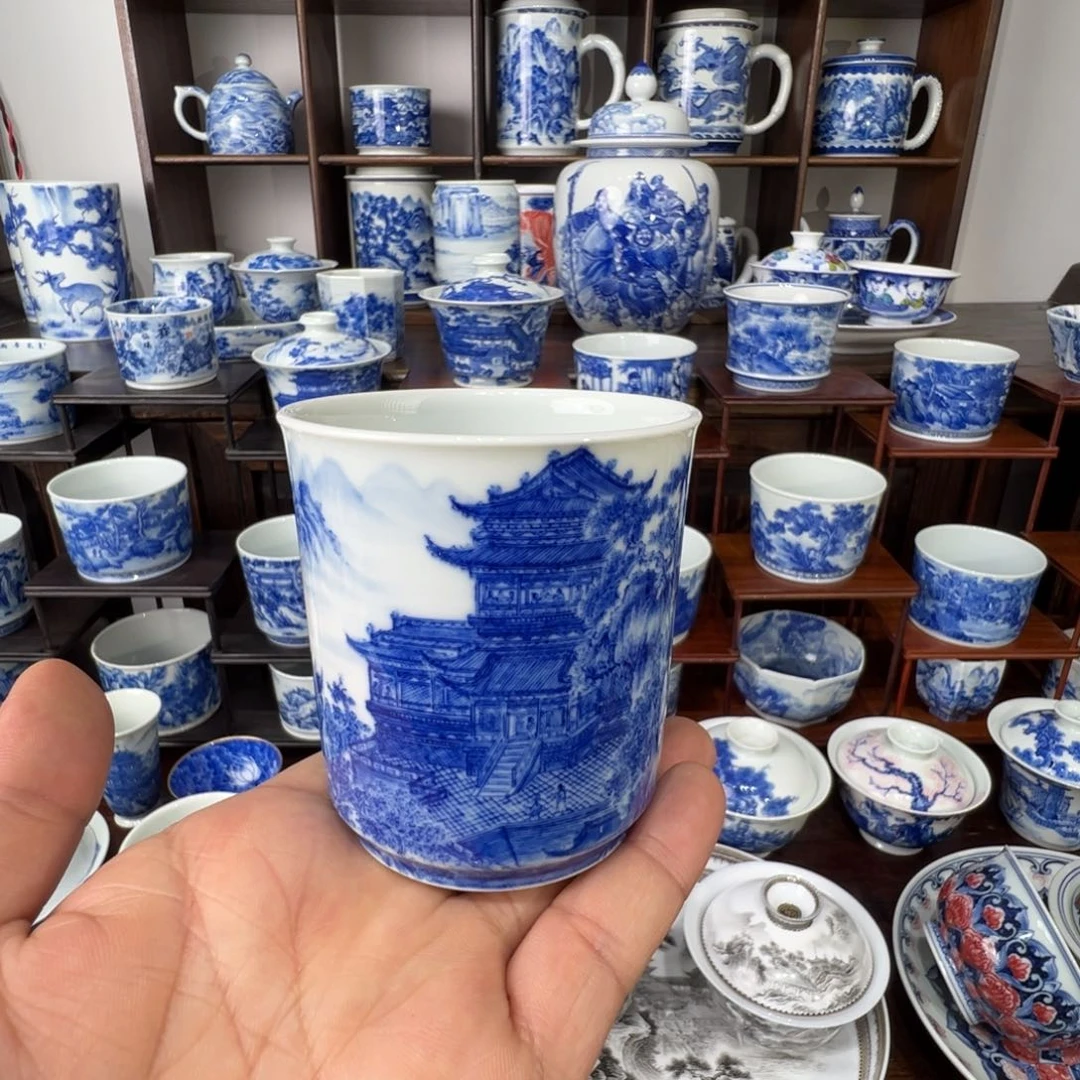 滕王阁青花山水主人杯