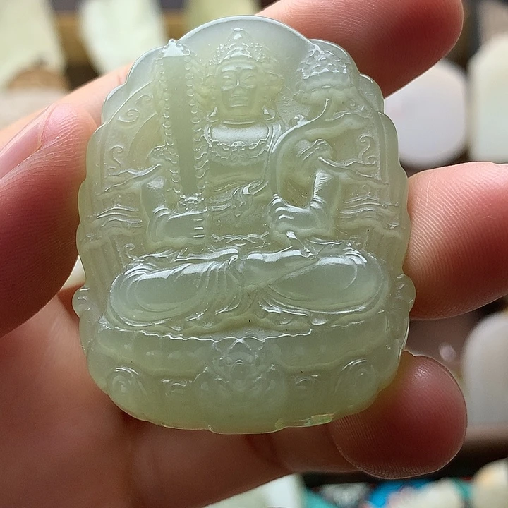 颈饰未镶嵌和田玉