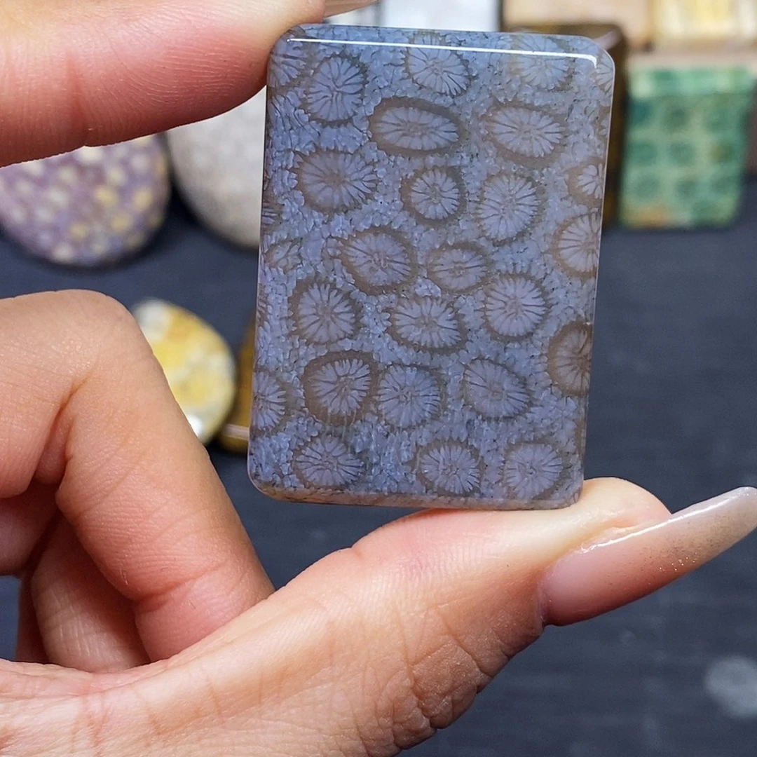 硅化玉颈饰合金灵*