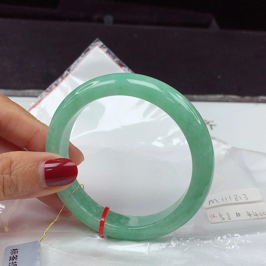 翡翠手镯未镶嵌58圈1813