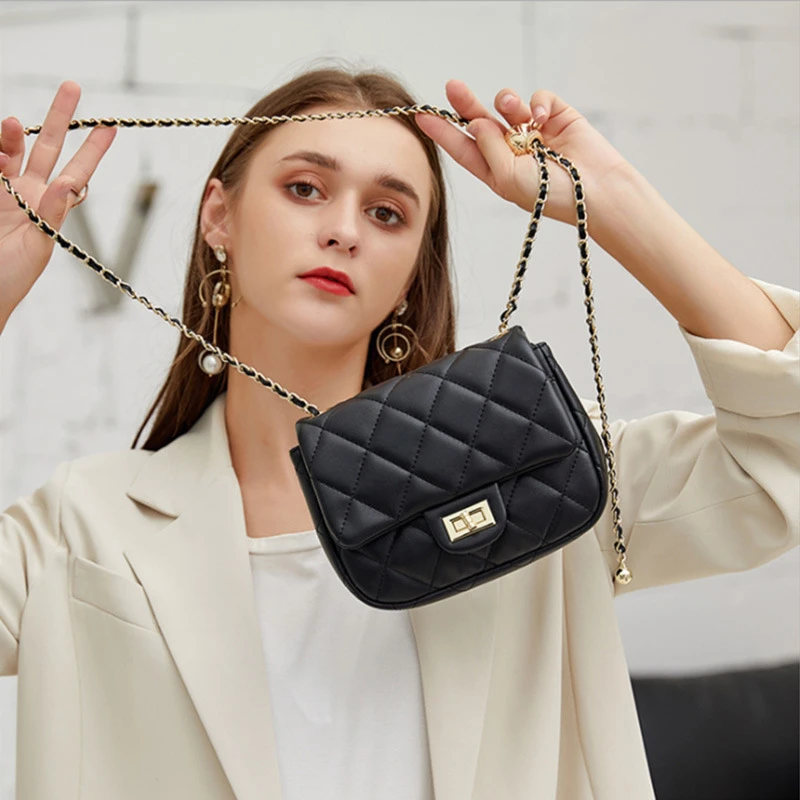 小众女包2025新款牛皮包街头潮流风单肩包夏季小香风小金球链条