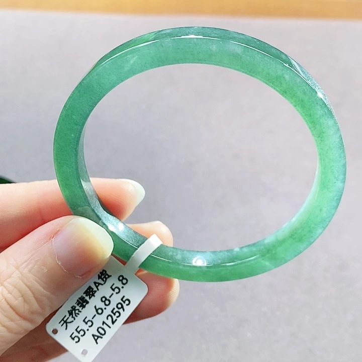 【闪购商品】未镶嵌手镯翡翠