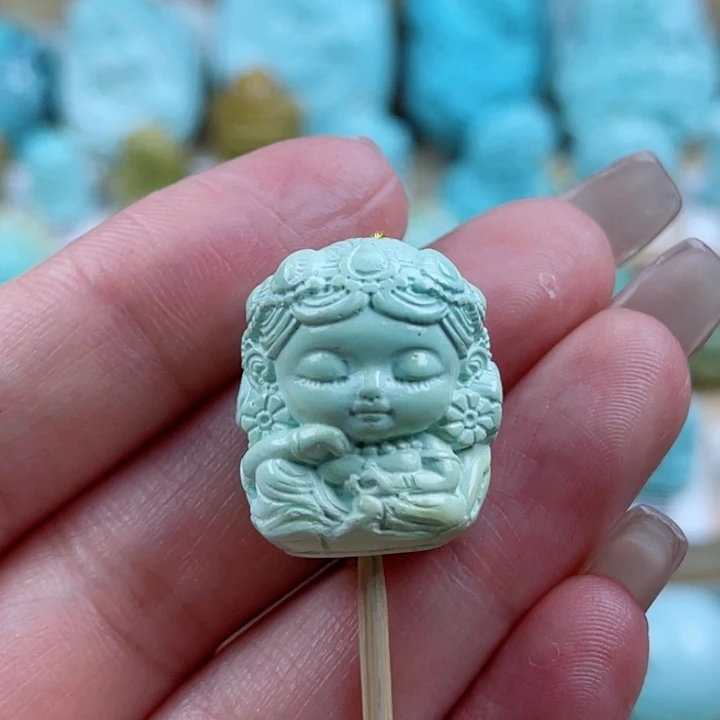 绿松石未镶嵌珠宝奇石