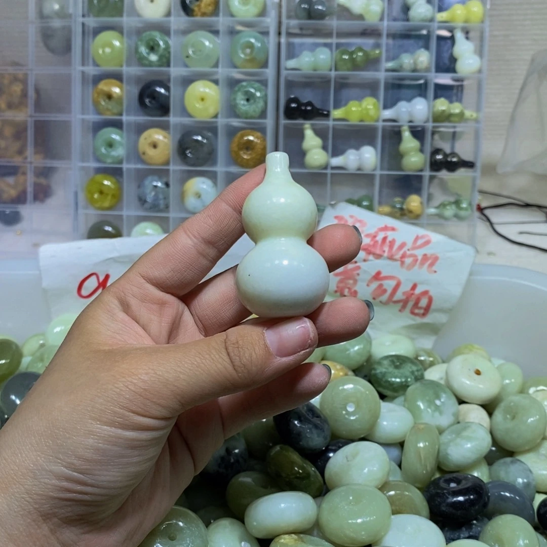 蛇纹石玉未镶嵌毛衣链103