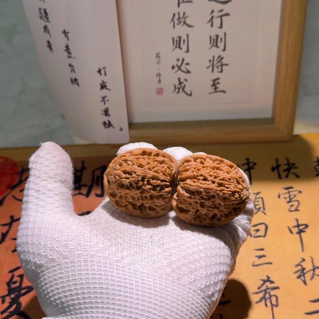 吊坠文玩核桃40拉丝南疆石