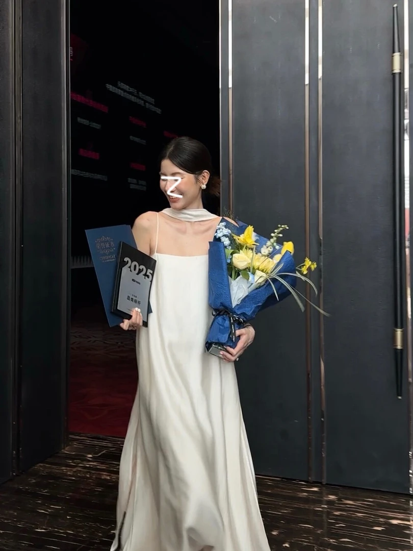 JIAHUI海边度假风无袖珠光白吊带连衣裙仙女沙滩裙气质裙子长裙