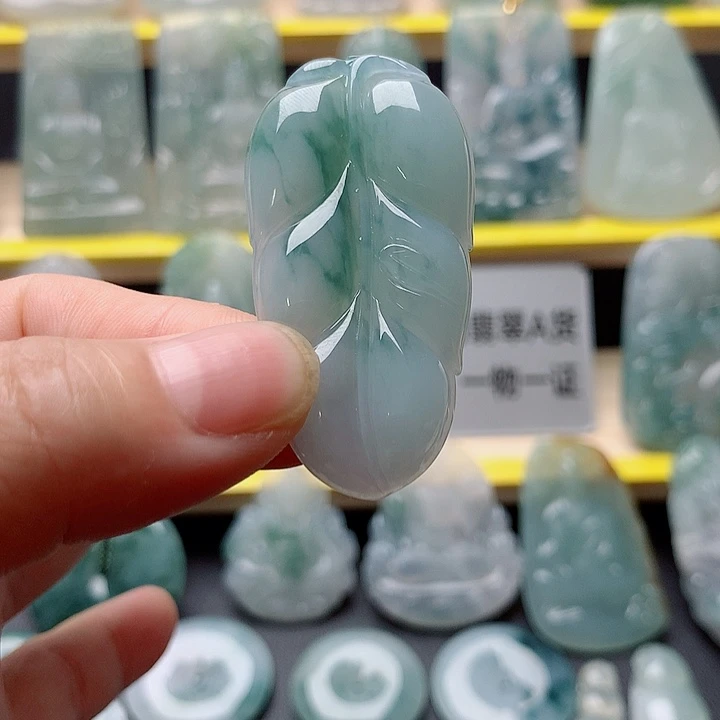 翡翠未镶嵌吊坠(不含链)叶子