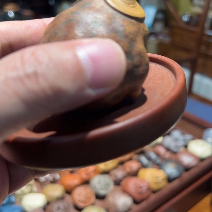 皓***哥茶宠紫砂宜兴紫砂工艺制作而成