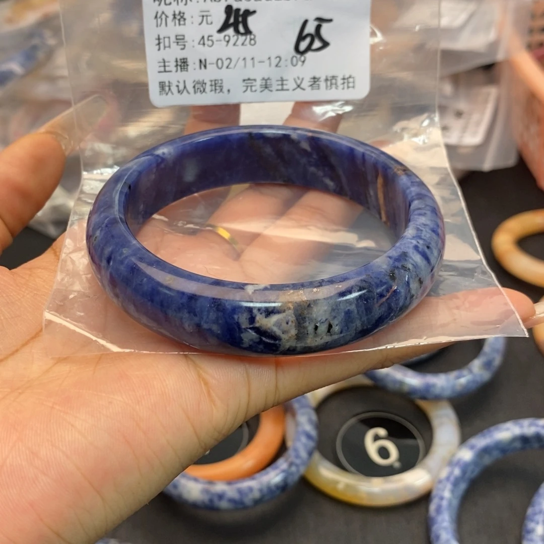 水晶手镯银S925镶嵌A****a