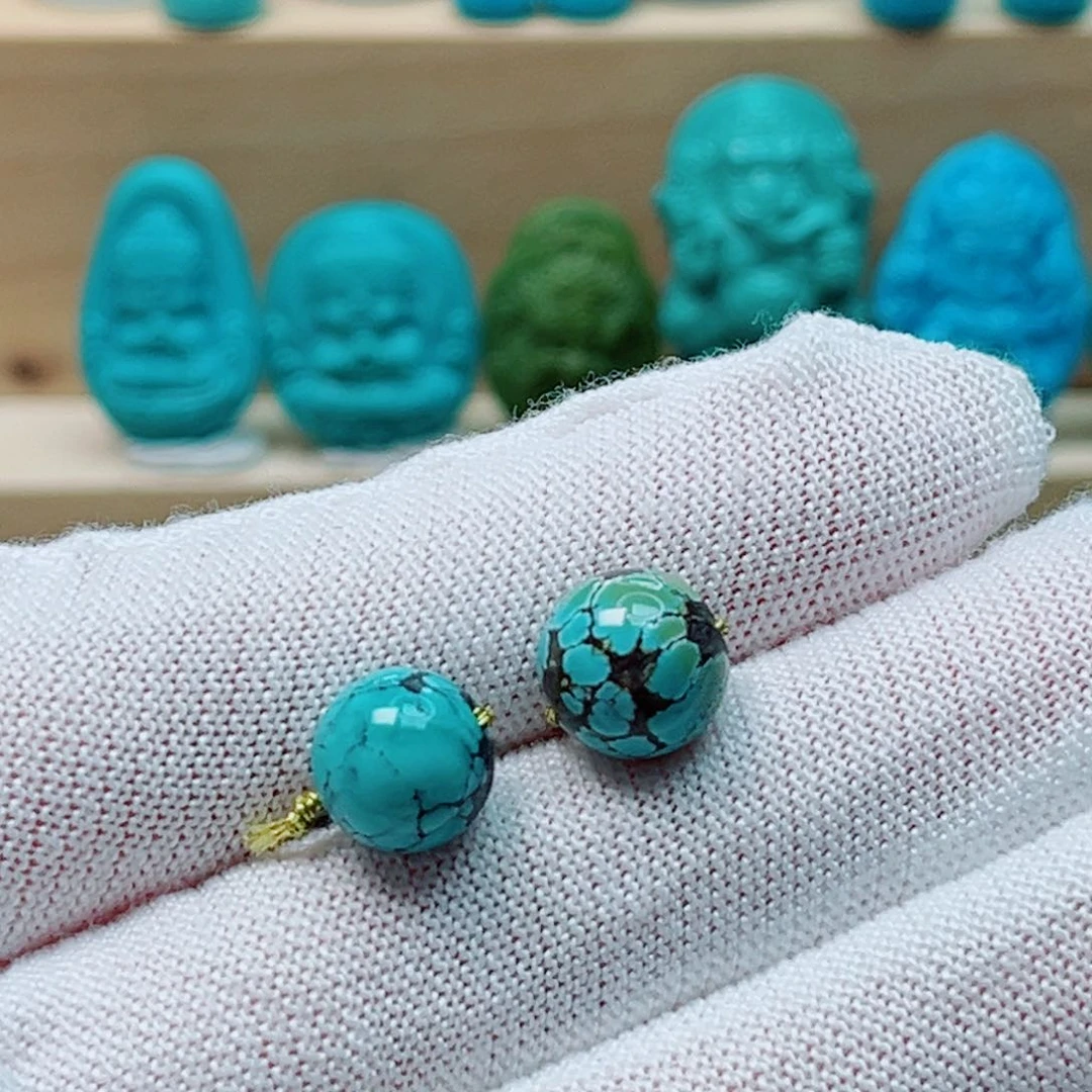 钱***）绿松石未镶嵌圆珠对珠