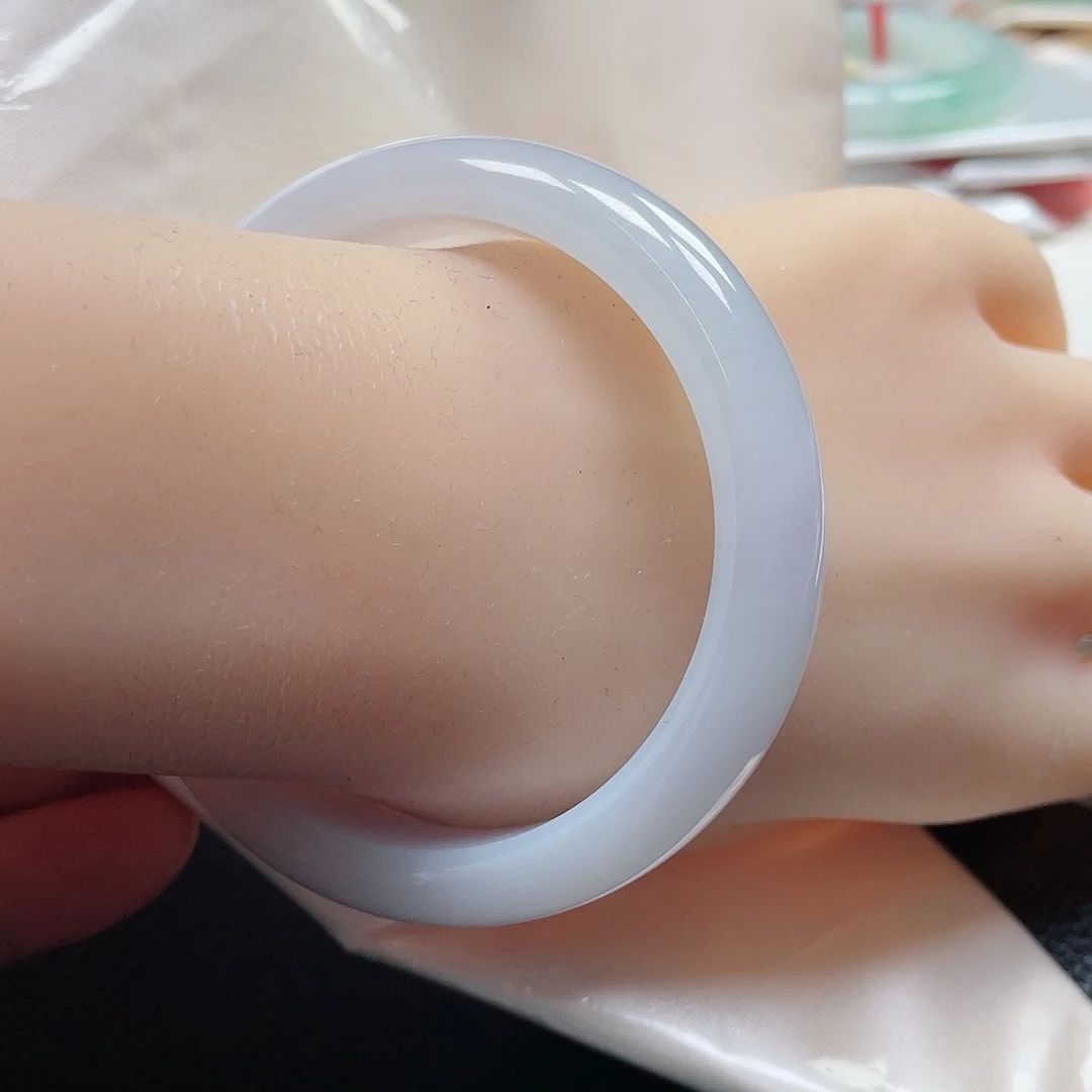 翡翠手镯未镶嵌缅甸翡翠手镯56圈