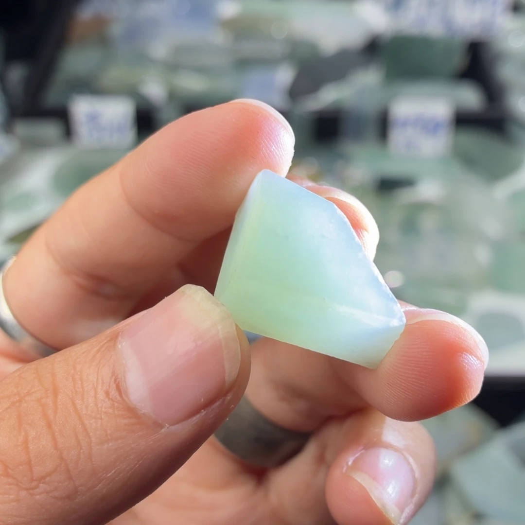 定制翡翠未镶嵌天然缅甸翡翠a货高糯化貔貅料